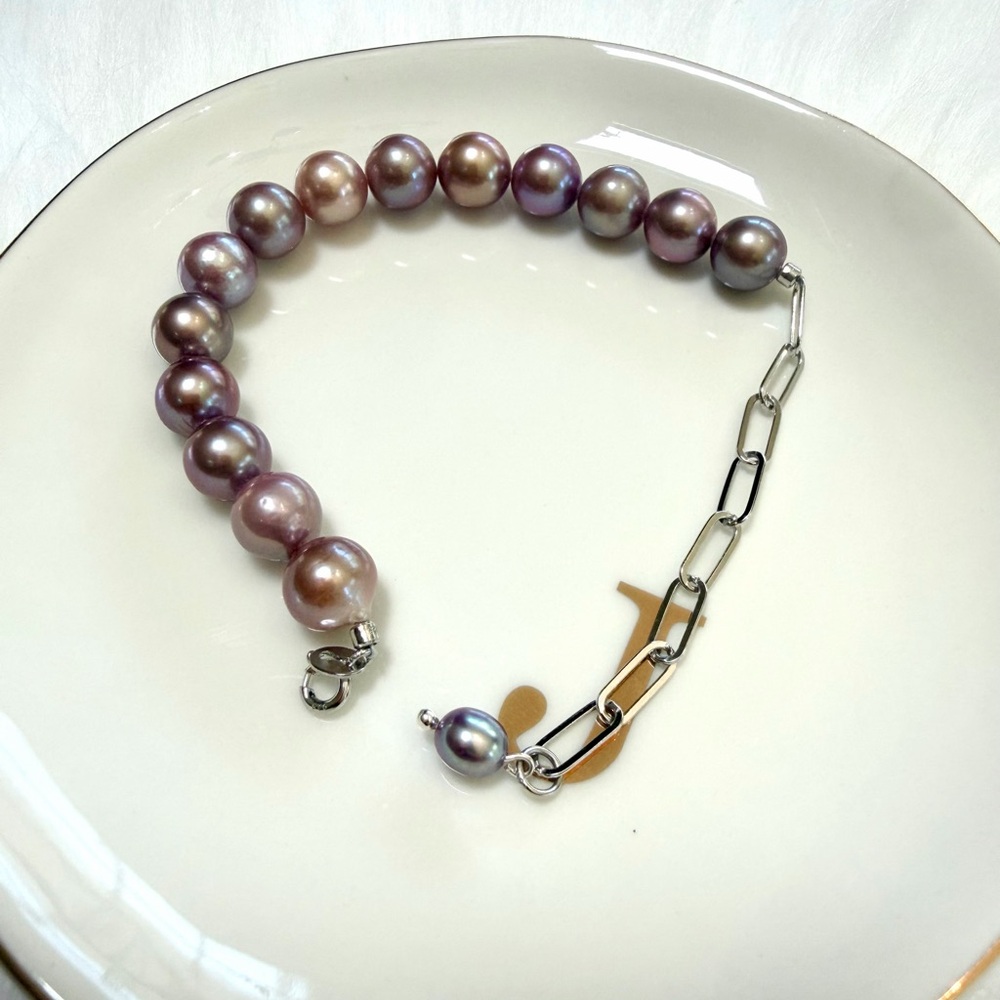 Freshwater Pearl Bracelet with Silver Chain